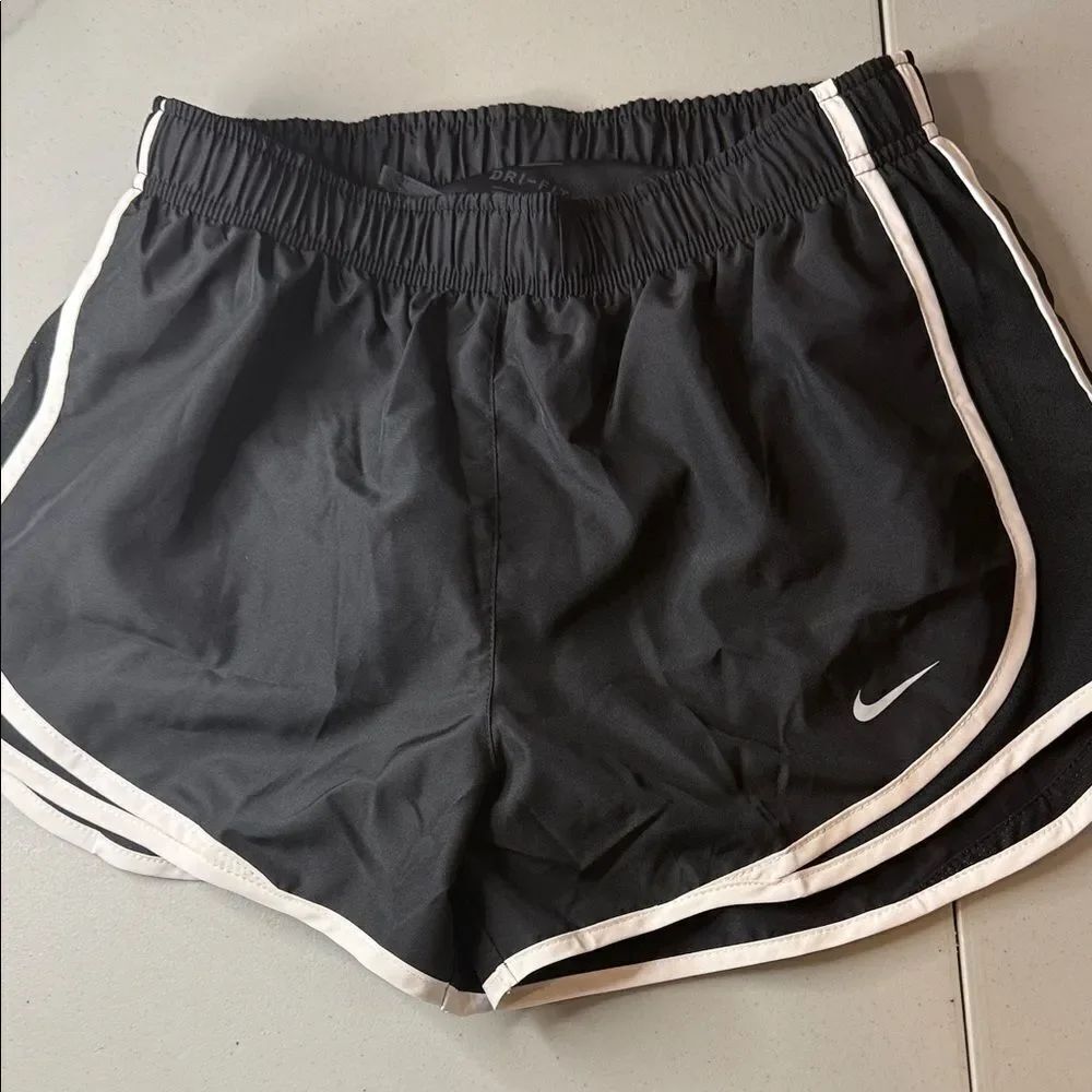 Nike Women's Tempo Small Black and White Athletic Shorts